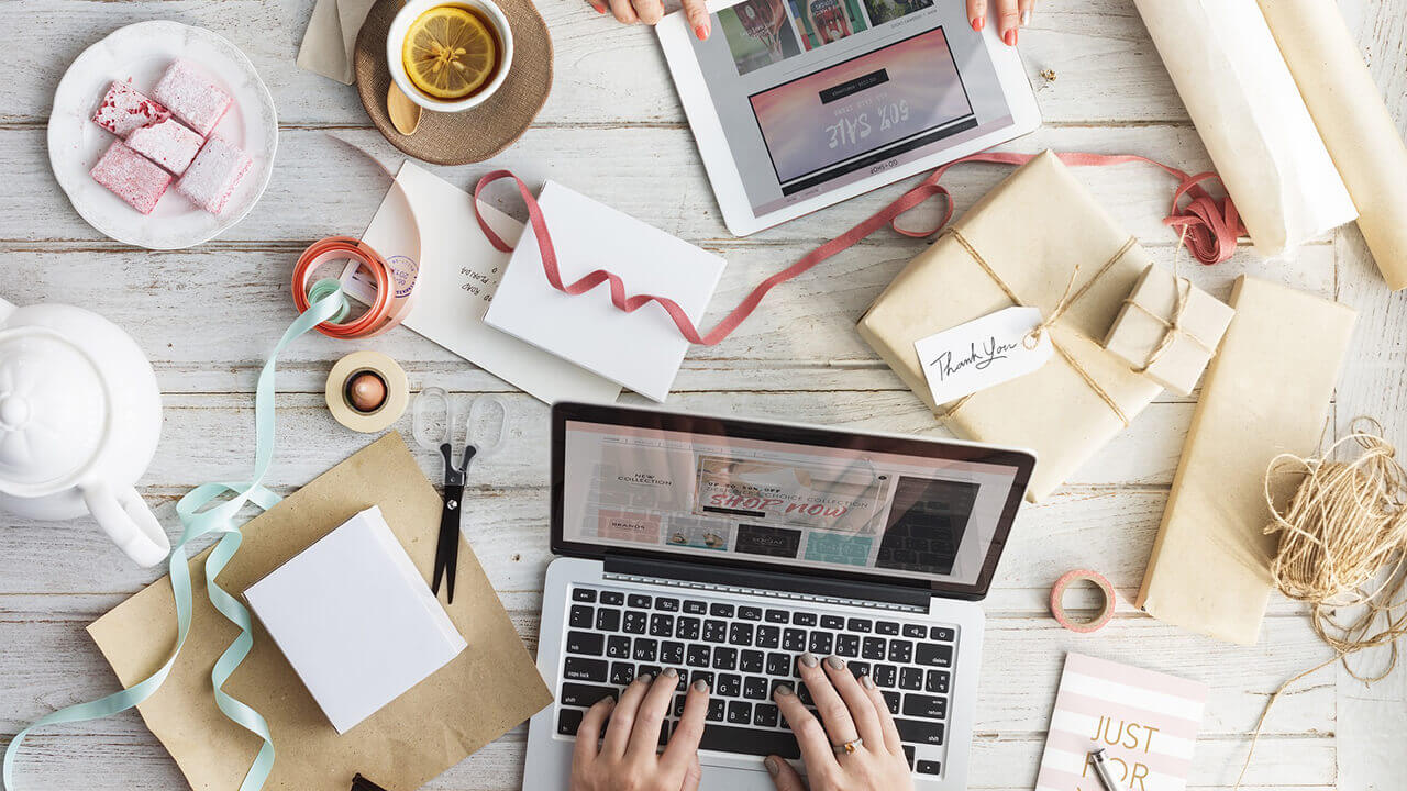 Ahlaksızlıkları Epstein’ce ortaya saçılanlar